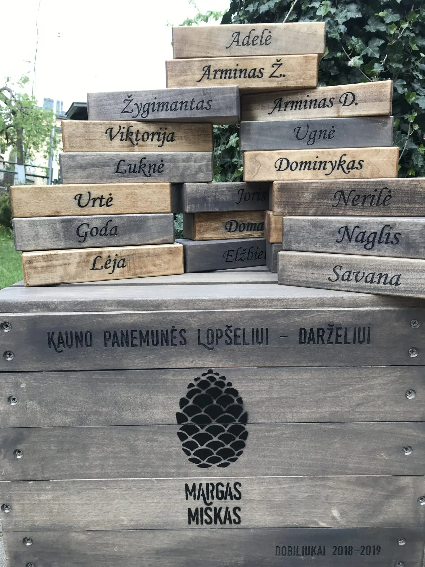 Personalizuota išleistuvių dovana mokyklai ar darželiui