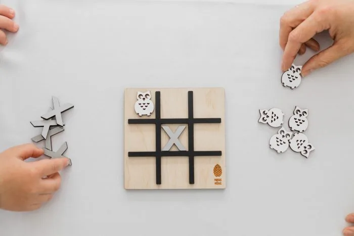 Margas miškas medinis žaidimas moksleiviui Kryžiukai Pelėdžiukai.