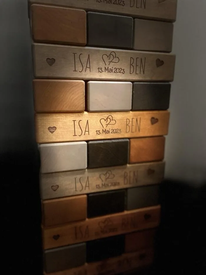 Perzonalizuotas kaladėlių bokštas