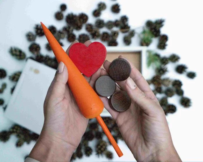 Medinės sniego senio dalys - Margas miškas