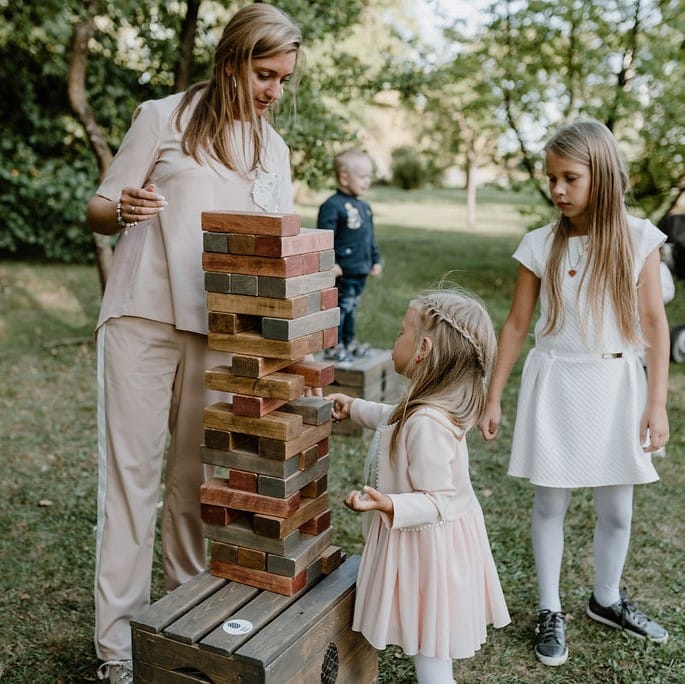 Krikštynų žaidimai vaikams ir suaugusiems